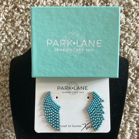 🩵Park Lane Victorian Earrings🩵 - Picture 2 of 3